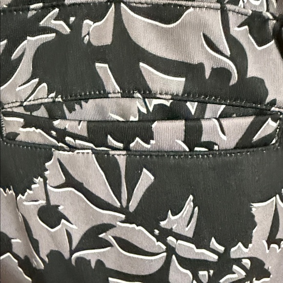 Pebble Beach Floral Patterned Skorts in Black and Gray - Picture 5 of 5